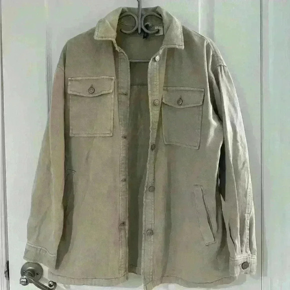 Divided unisex XS jacket in  cream colour and in perfect condition - Picture 1 of 5